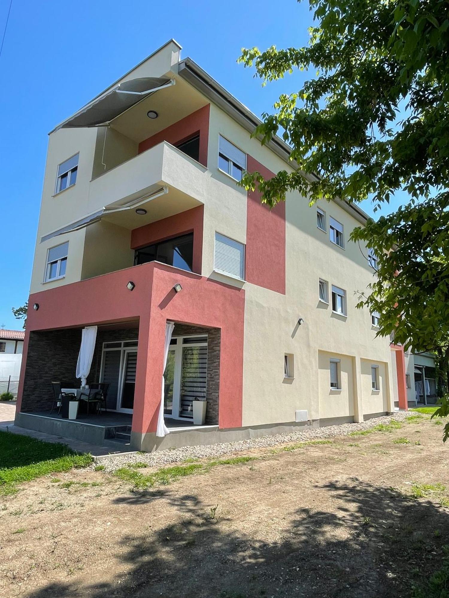 Apartment Vila Tara Bihać Екстериор снимка